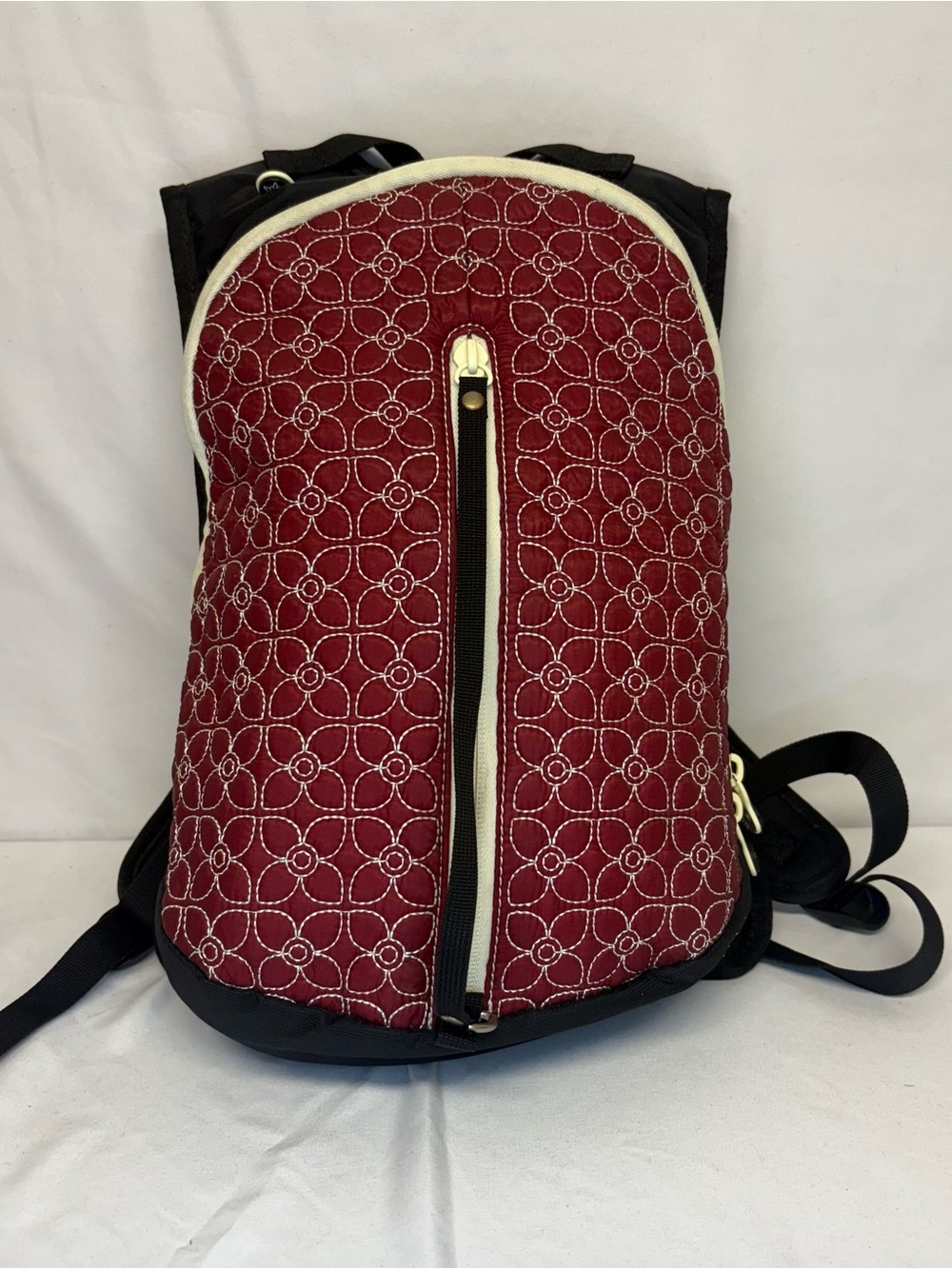 Sherpani Access LE Red/Black/Cream Quilted Backpack Sm Travel Bag Organizer EUC